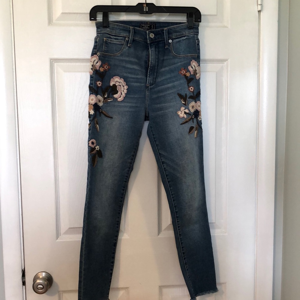 Abercrombie Simone high rise ankle jeans